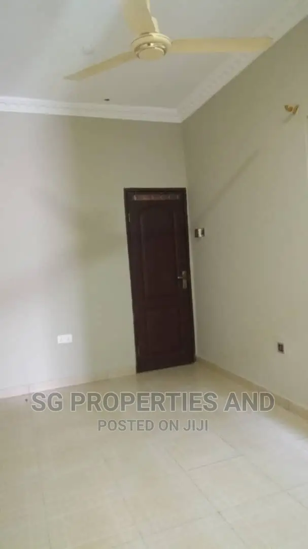 4bdrm House in Batsonaa, Spintex for rent