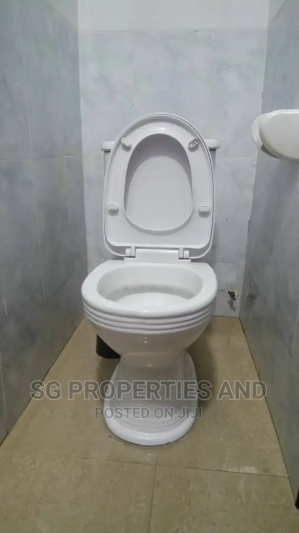 4bdrm House in Batsonaa, Spintex for rent