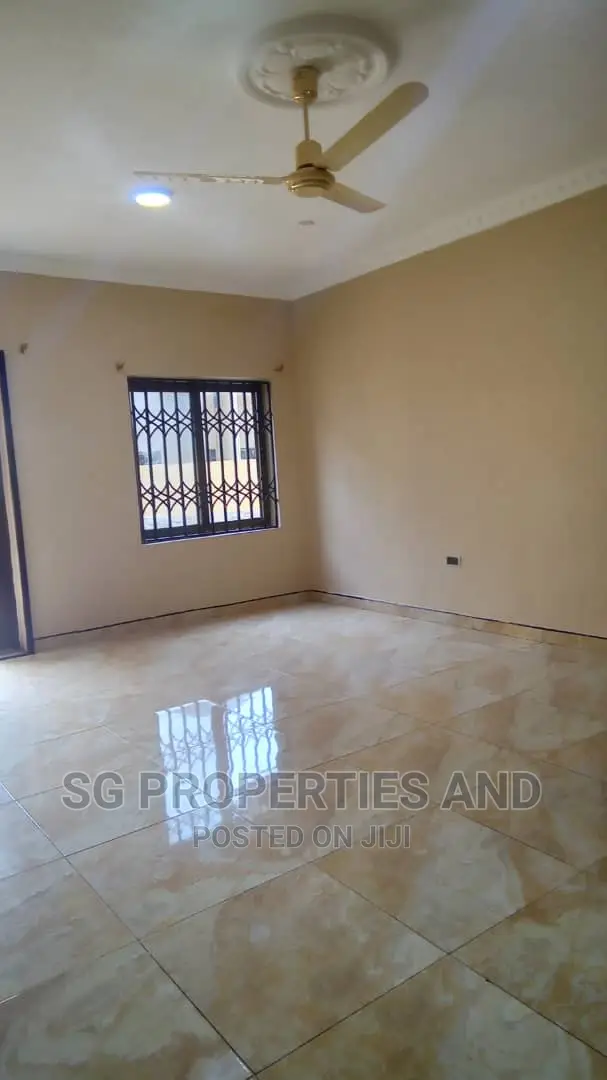 4bdrm House in Batsonaa, Spintex for rent