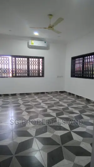 4bdrm House in Batsonaa, Spintex for rent