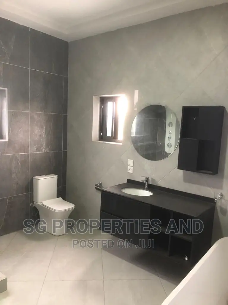 Furnished 5bdrm Mansion in Batsonaa, Spintex for sale