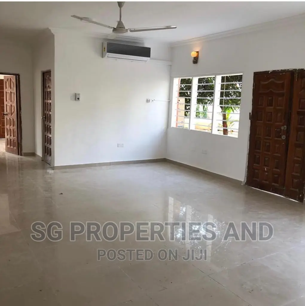 Furnished 5bdrm Mansion in Batsonaa, Spintex for sale