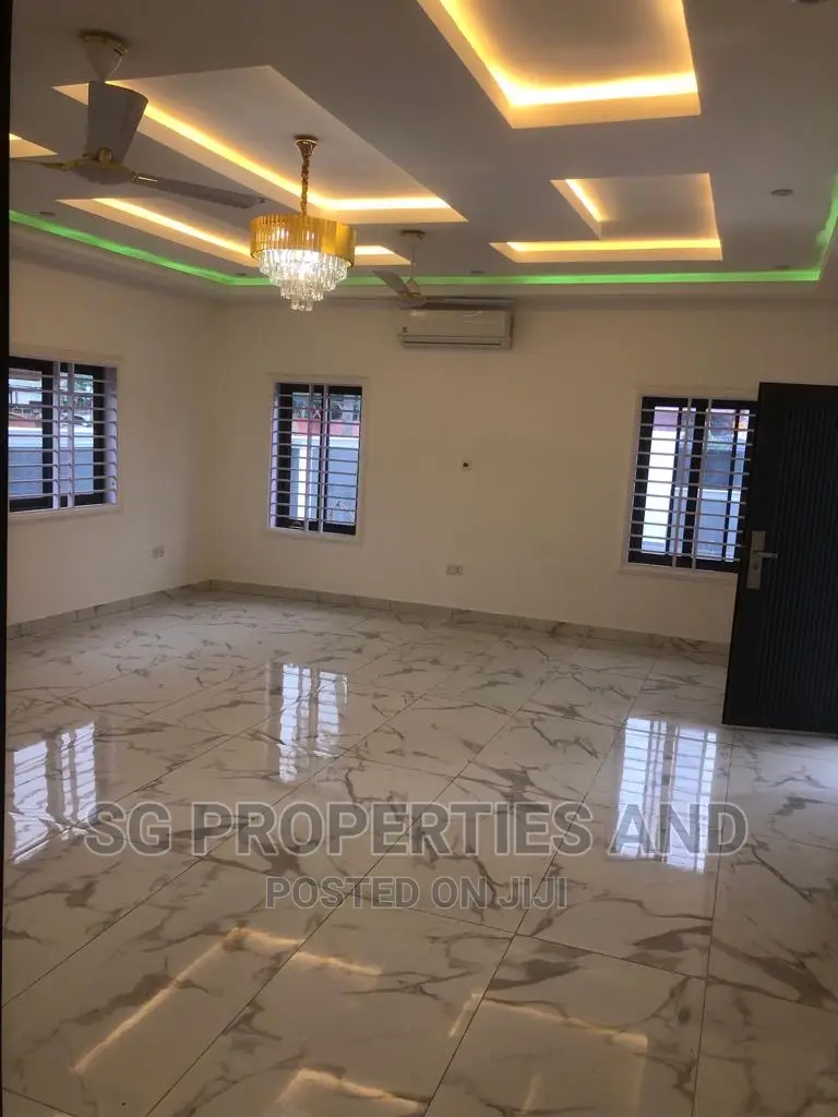 Furnished 5bdrm Mansion in Batsonaa, Spintex for sale