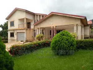 6bdrm House in Star Gate Properties, Kumasi Metropolitan for sale