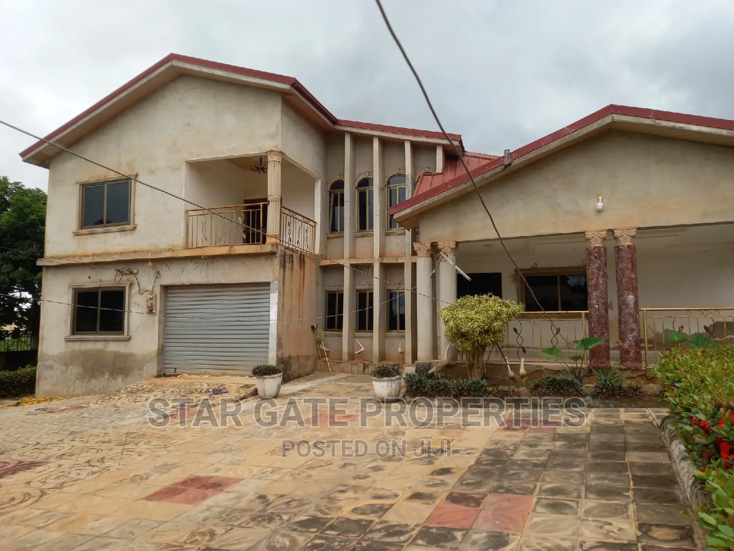 6bdrm House in Star Gate Properties, Kumasi Metropolitan for sale