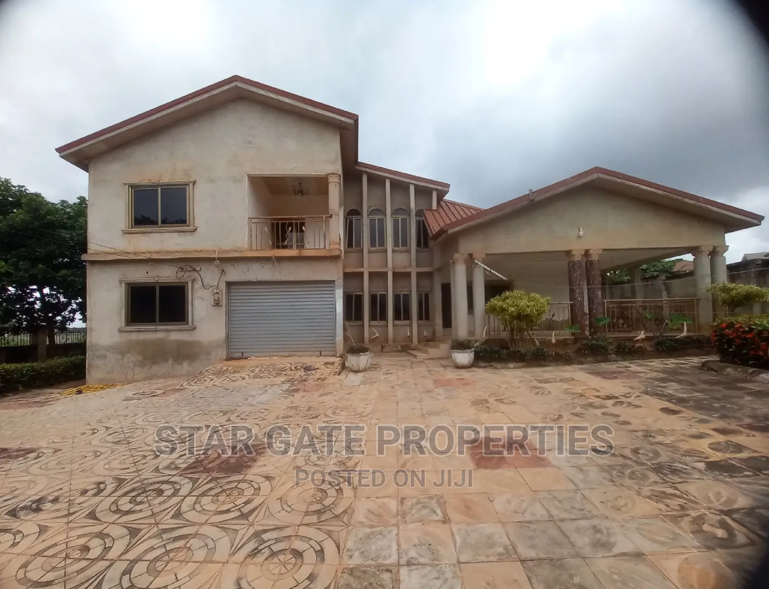 6bdrm House in Star Gate Properties, Kumasi Metropolitan for sale