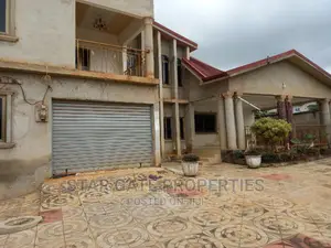 6bdrm House in Star Gate Properties, Kumasi Metropolitan for sale