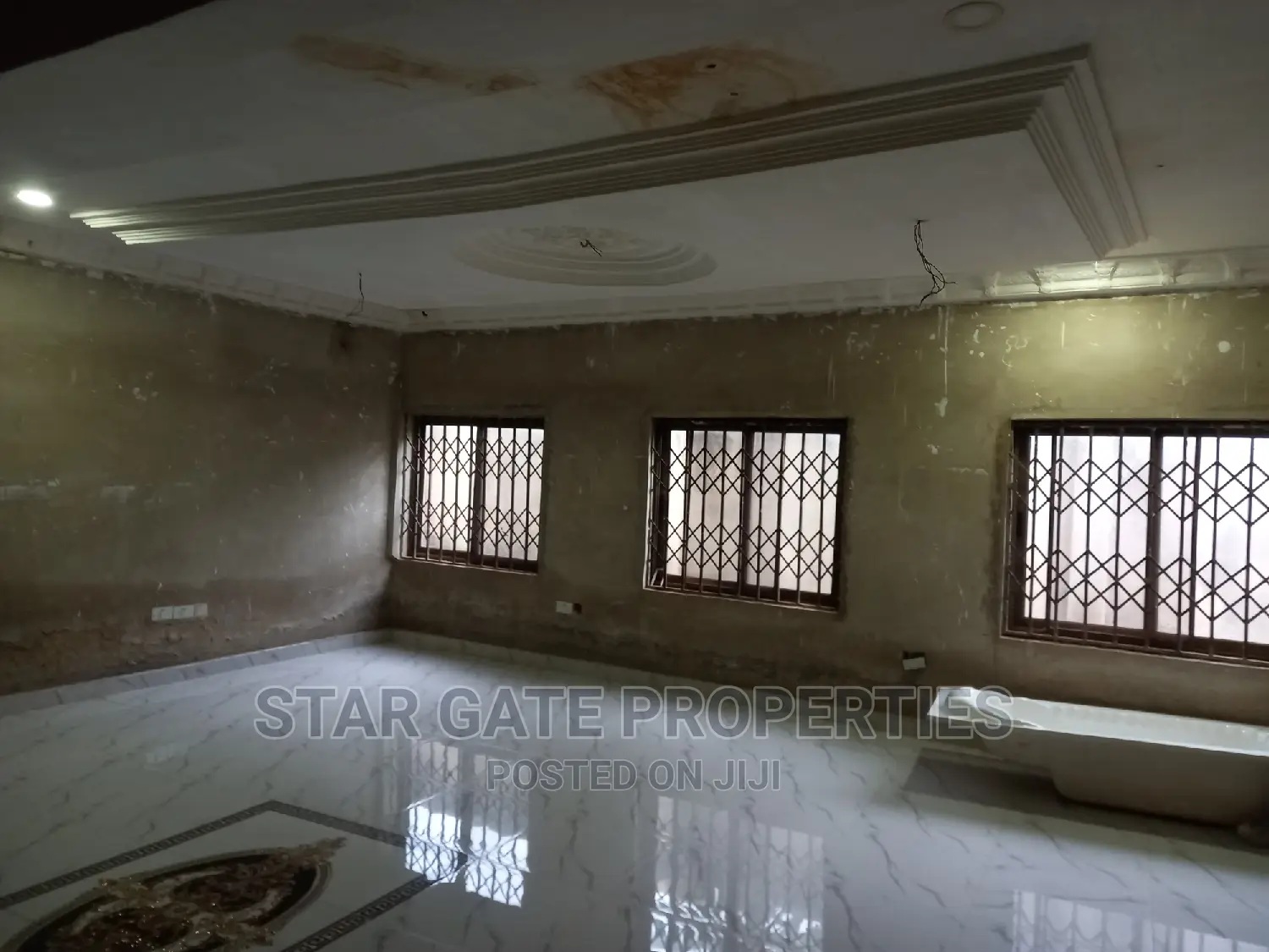 6bdrm House in Star Gate Properties, Kumasi Metropolitan for sale