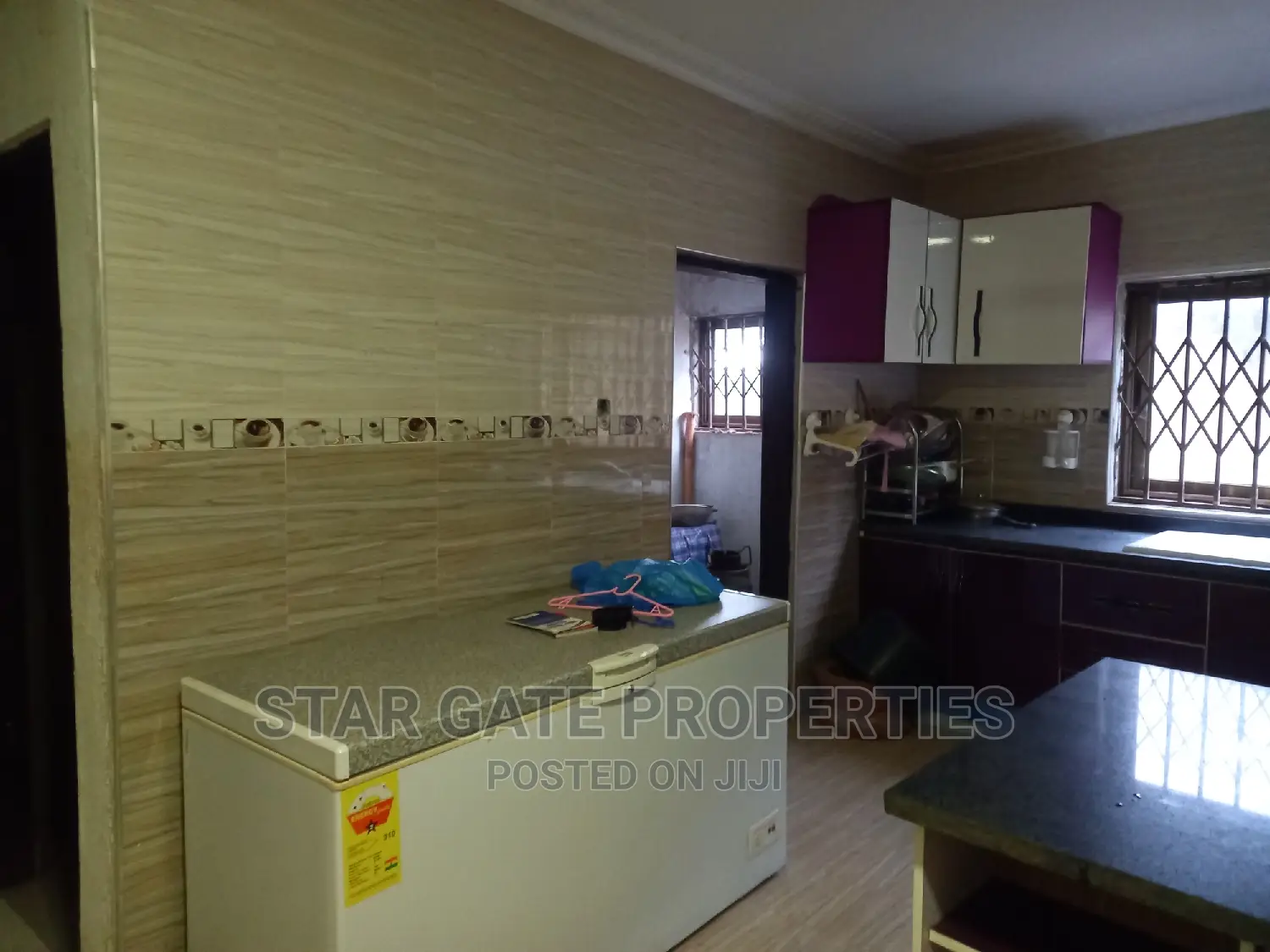 6bdrm House in Star Gate Properties, Kumasi Metropolitan for sale