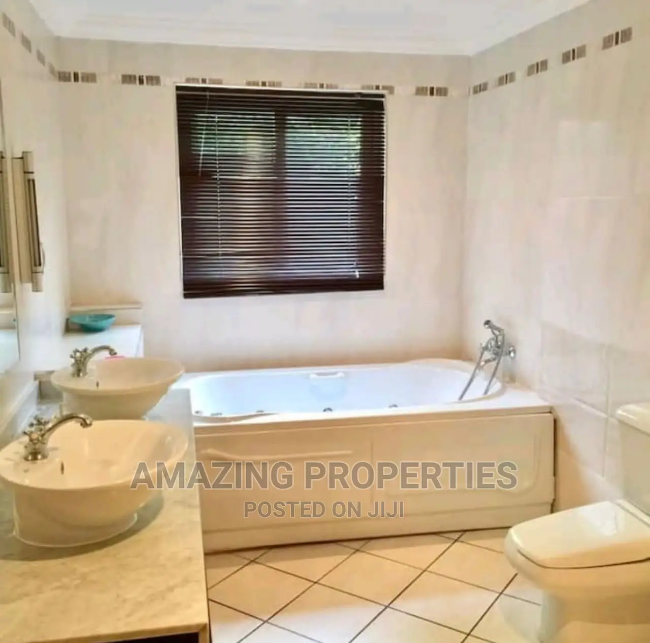 3bdrm House in Airport Residential Area for sale