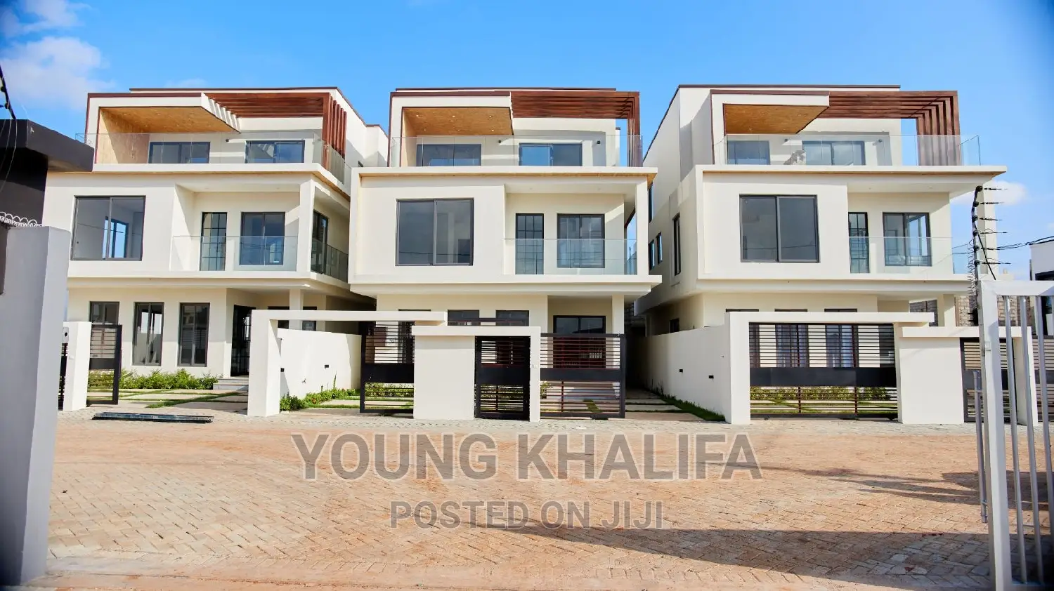 3bdrm Duplex in East Legon Hill'S for sale