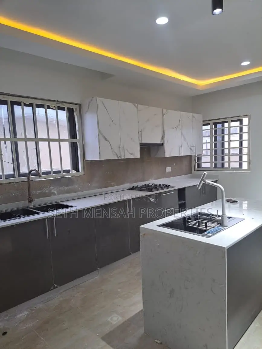 4bdrm House in Spintex for sale