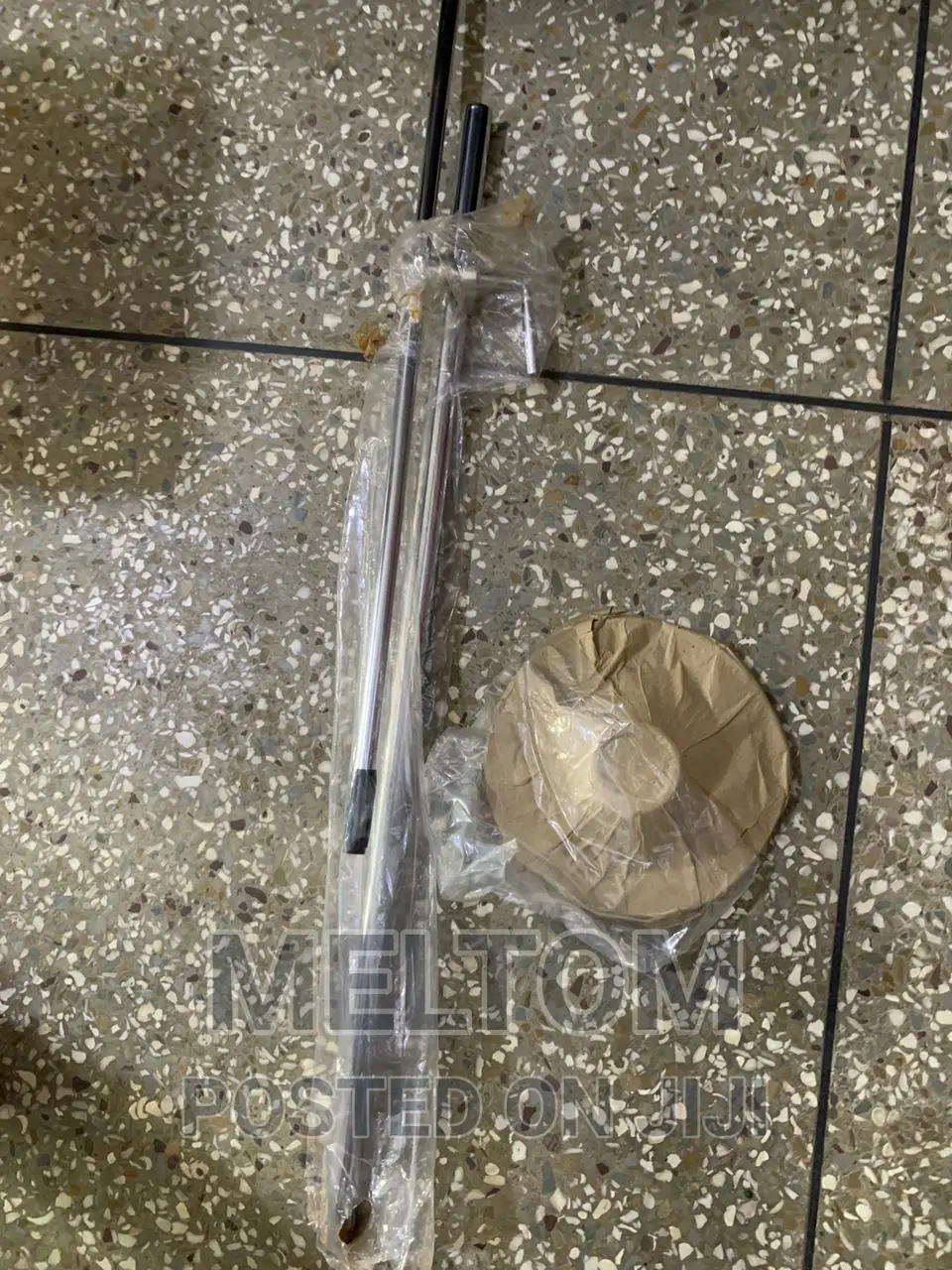 Maxx-on Silver Roundbase Microphone Stand