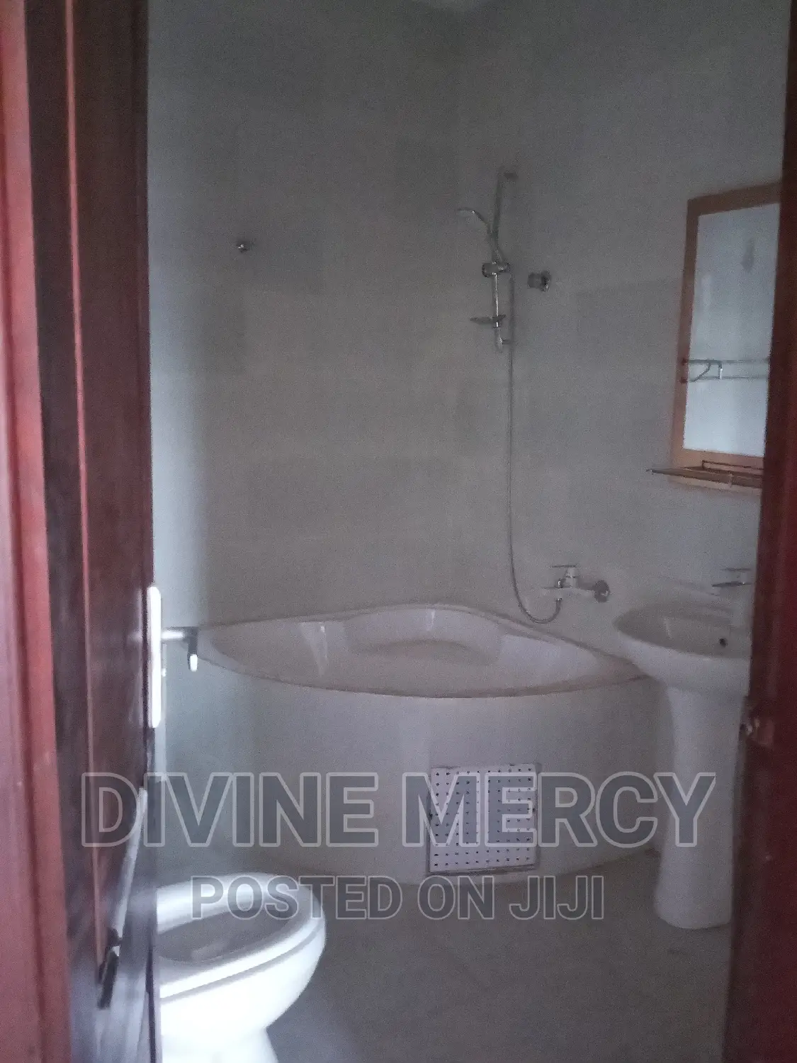 3bdrm Apartment in Tuba, Kasoa for rent