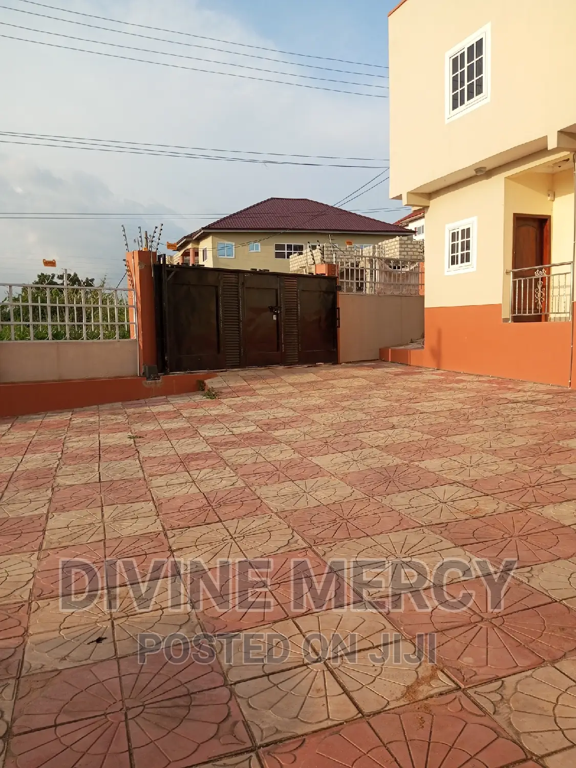 3bdrm Apartment in Tuba, Kasoa for rent