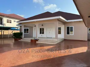 4bdrm House in Baatsona Total for sale