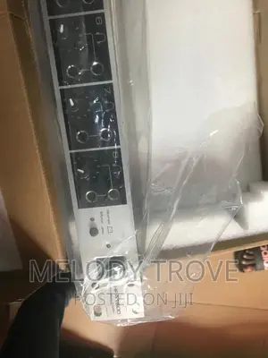 Behringer Hpa1600 Headphone Amplifier (8channel)