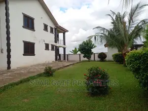 8bdrm House in Star Gate Properties, Kumasi Metropolitan for sale