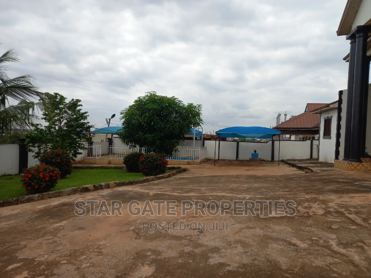 8bdrm House in Star Gate Properties, Kumasi Metropolitan for sale