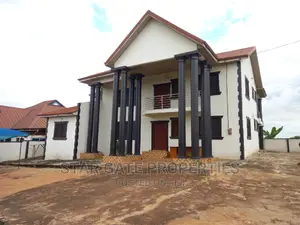 8bdrm House in Star Gate Properties, Kumasi Metropolitan for sale