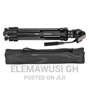 Yunteng VCT- 880 Tripod Stand.