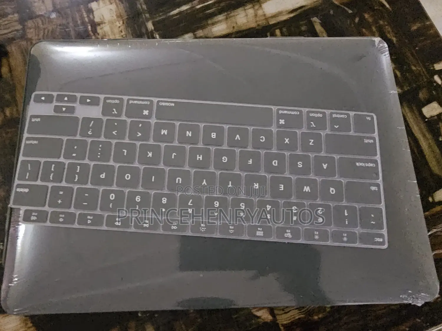 Macbook M2/M1 Case+Keyboard Cover 2in1 Bundle