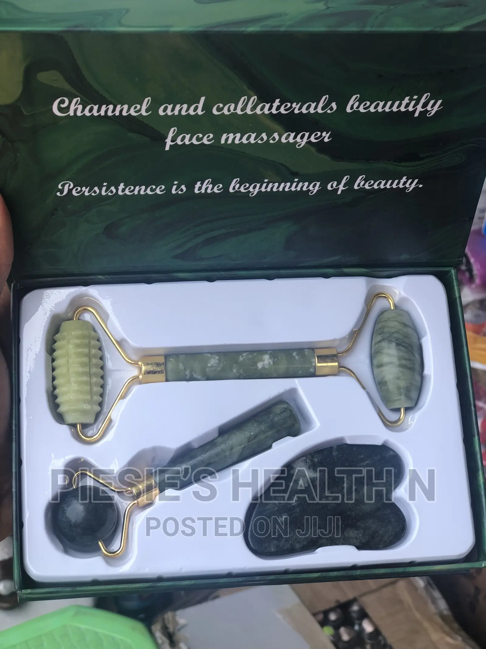 Natural Jade Beautifying Face Roller And Massager