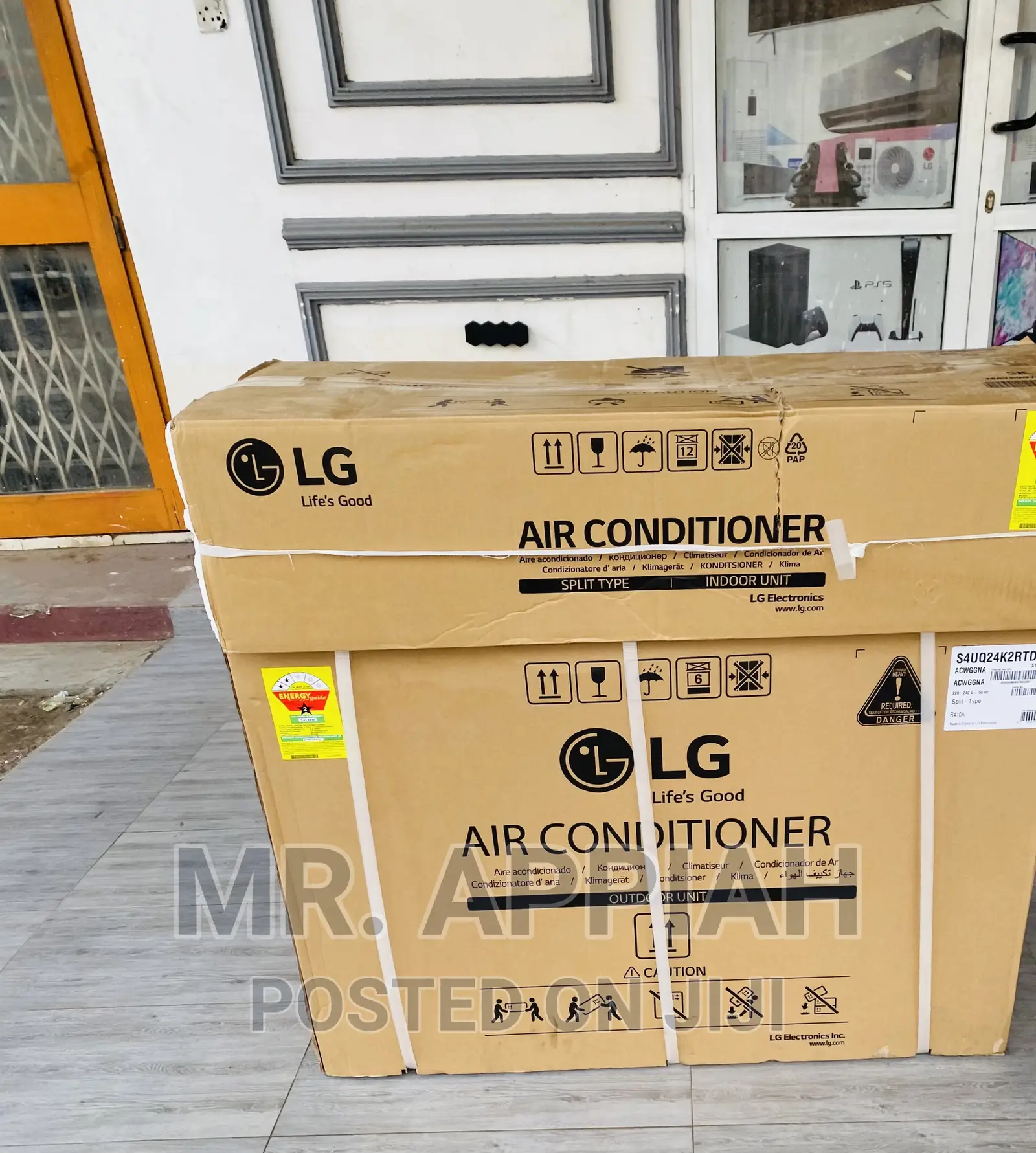 Sealed in BoxLG 2.5HP Dual Inverter Artcool Ac(S4-Q24k2rtd)