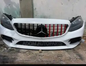 Photo - Mercedes Benz C300 2018 Complete Bumper