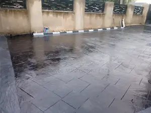 Innovative Floor Concrete Design