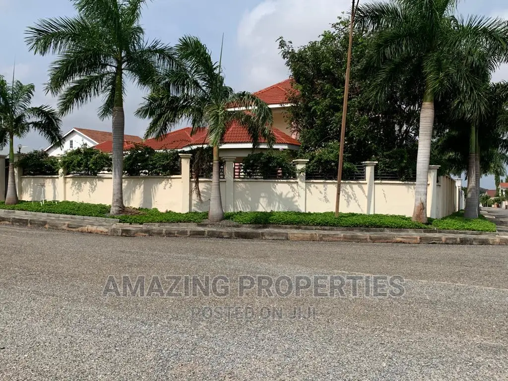 5bdrm House in Airport Residential Area for sale