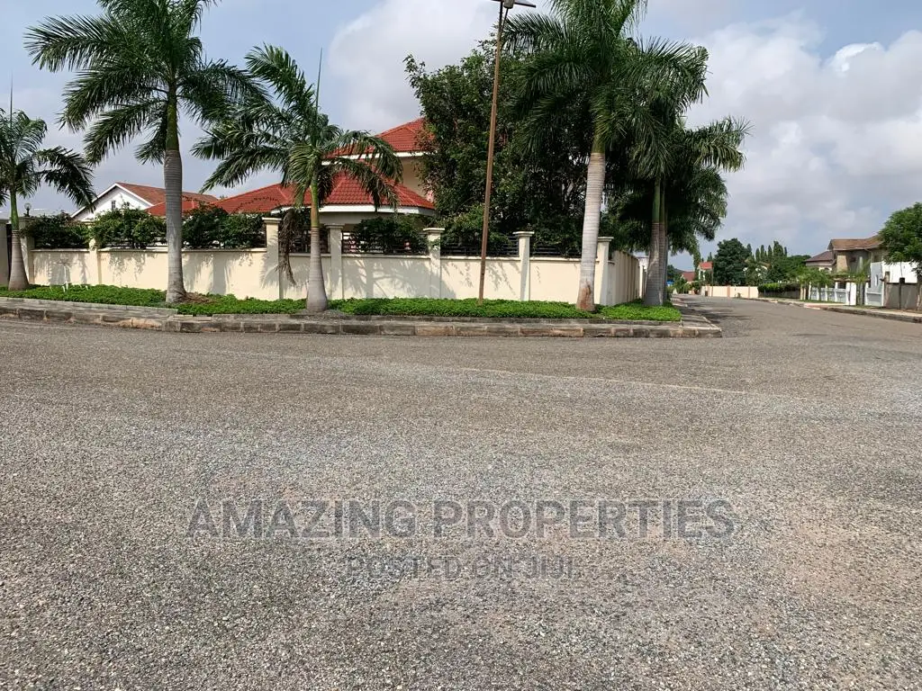 5bdrm House in Airport Residential Area for sale