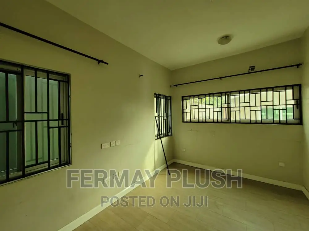 2bdrm House in Oyarifa, Accra Metropolitan for sale