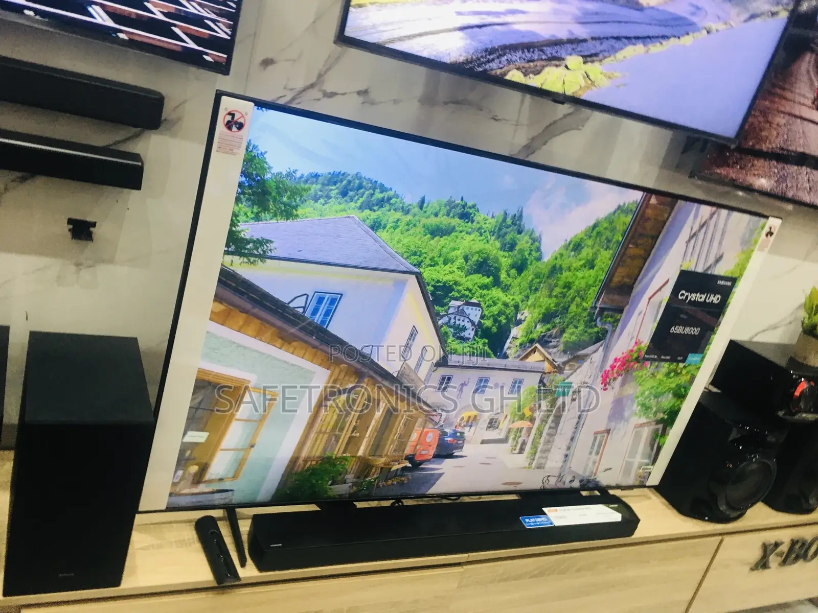 65 Inches Glossy Led Samsung Uhd Smart Crystal Bu80 Tv