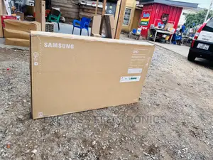 Pure Uhd Smart Samsung Series 8 55”Tv And