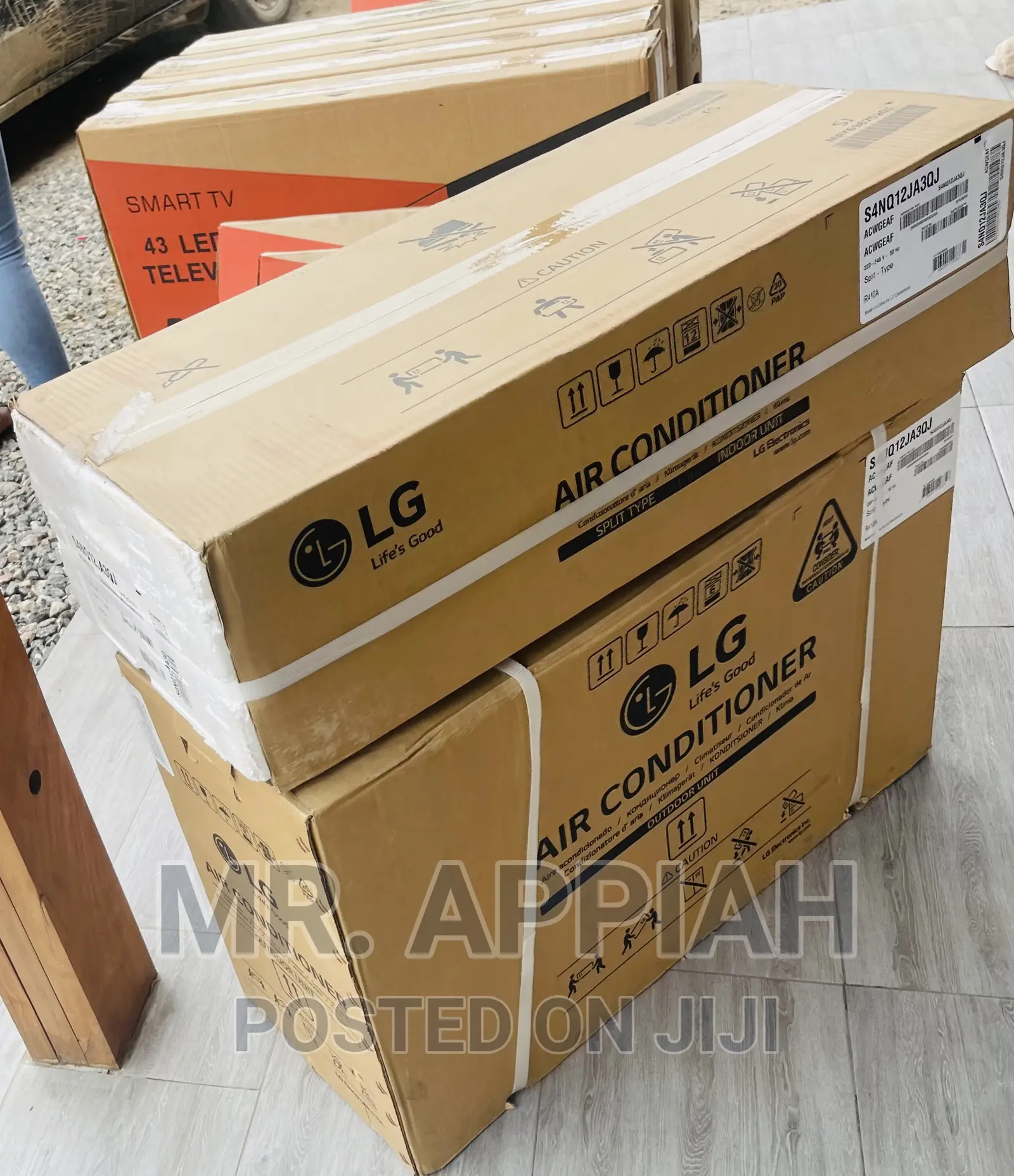 Unique LG R410 2.5HP Air Conditioner(White)S4-C24tzcaa