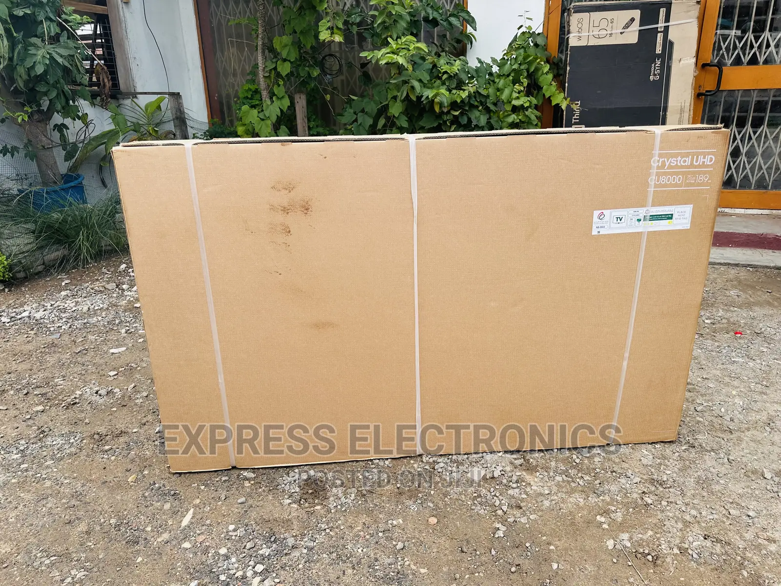 Edgeless Design Frame Samsung UHD Smart 75”Cu8000 Tv