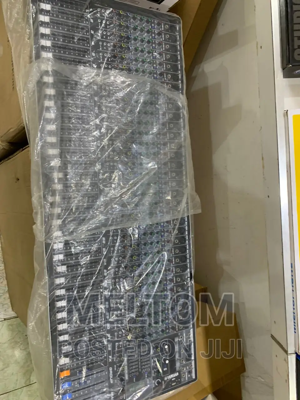 Yamaha SMX-3200 32channels Professional Mixer (New Version)