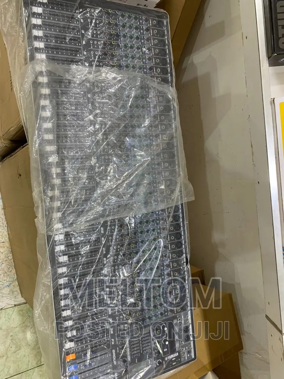 Yamaha SMX-3200 32channels Professional Mixer (New Version)