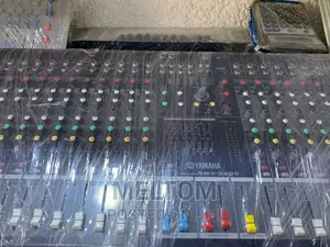 Yamaha SMX-3200 32channels Professional Mixer (Standard)