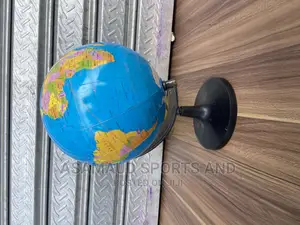 Original Globe Medium Size at Cool Price
