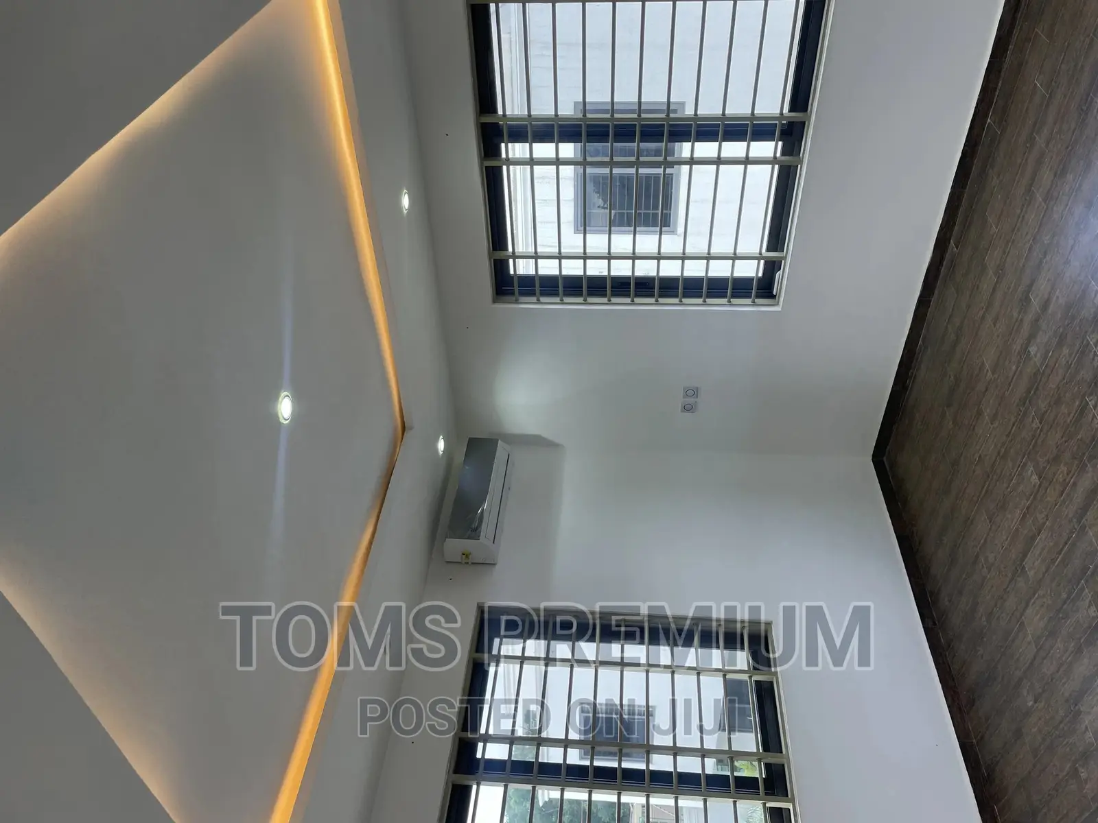 3bdrm Duplex in Major, Ashaley Botwe for rent