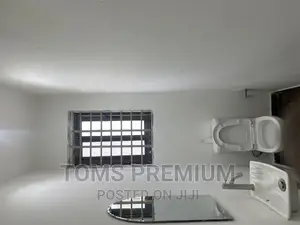 3bdrm Duplex in Major, Ashaley Botwe for rent
