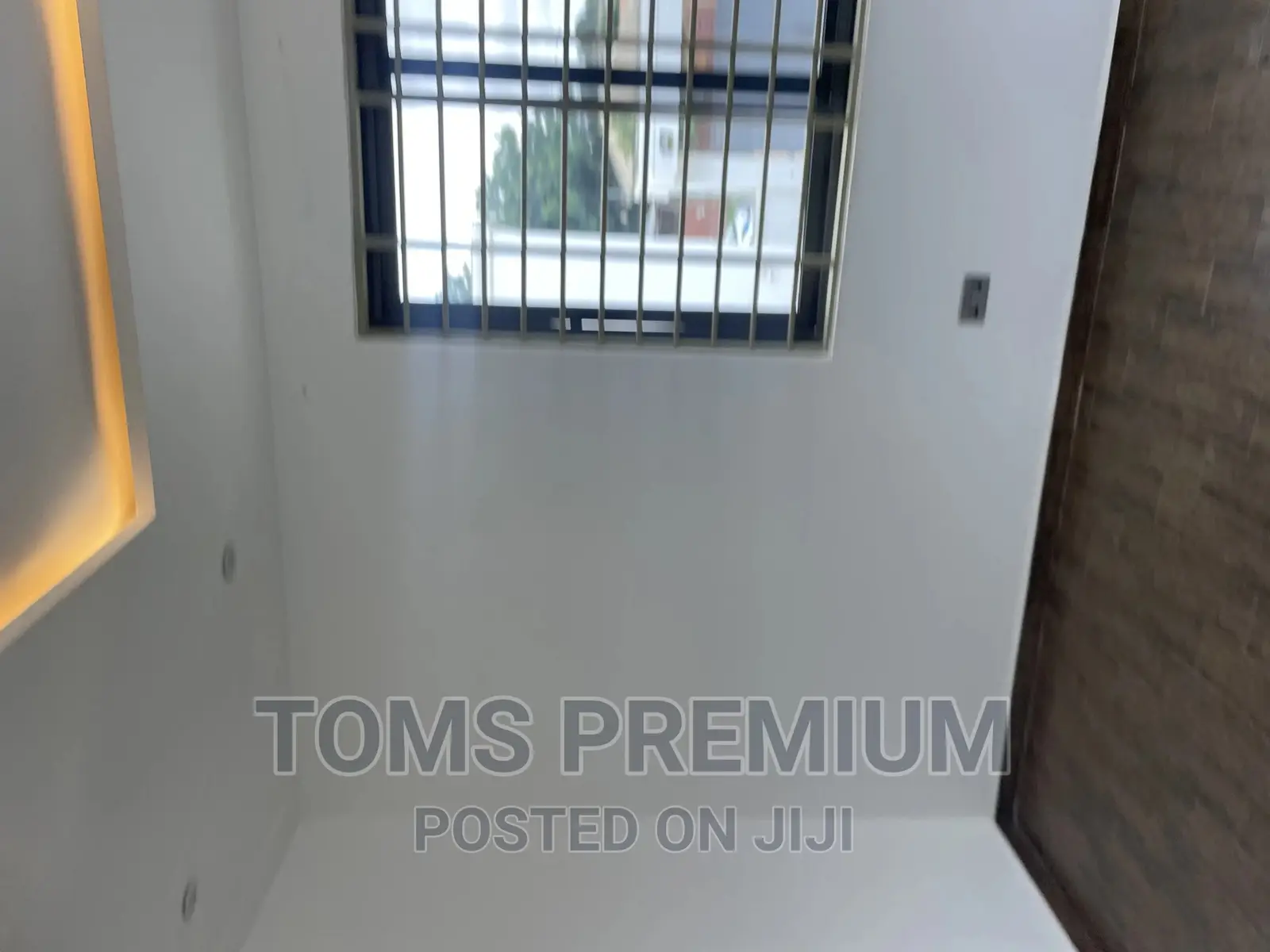 3bdrm Duplex in Major, Ashaley Botwe for rent