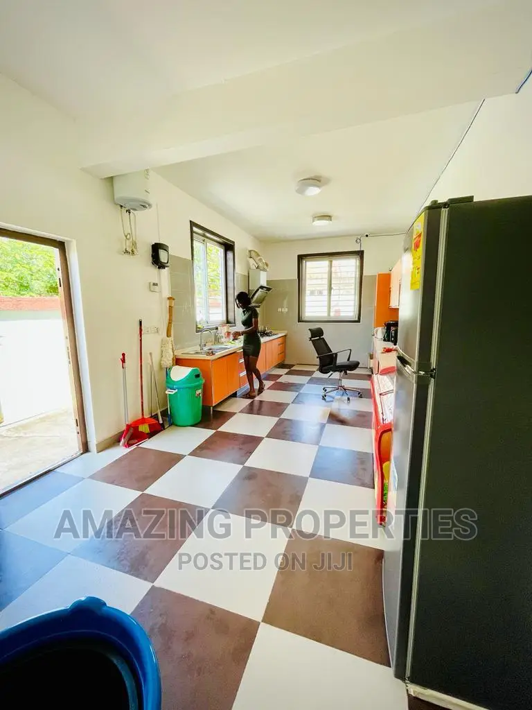 5bdrm House in Spintex for rent
