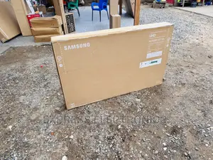 Grab Your Favorite Samsung Tv UHD Smart 55”Bu80000 Tv