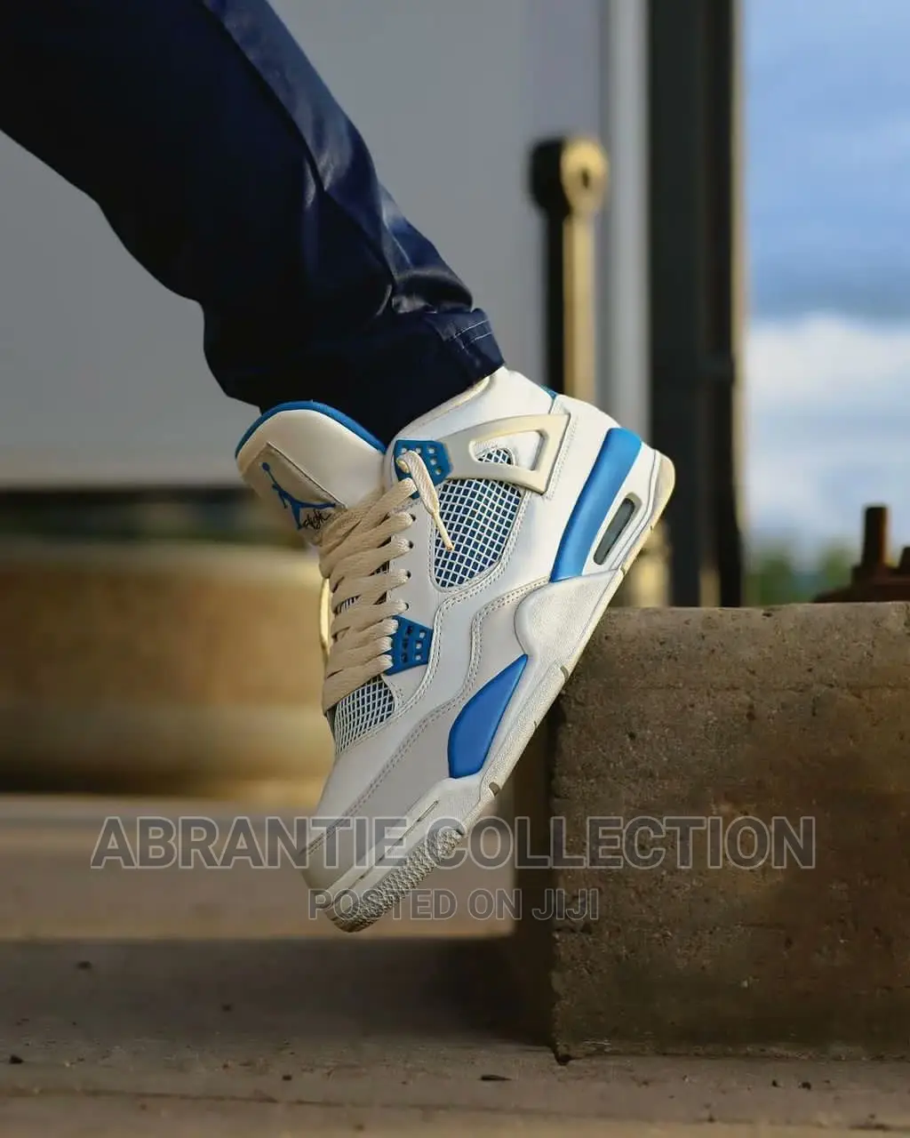 Air Jordan Retro 4 Military Blue