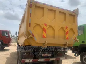 Hongvan Tipper Truck