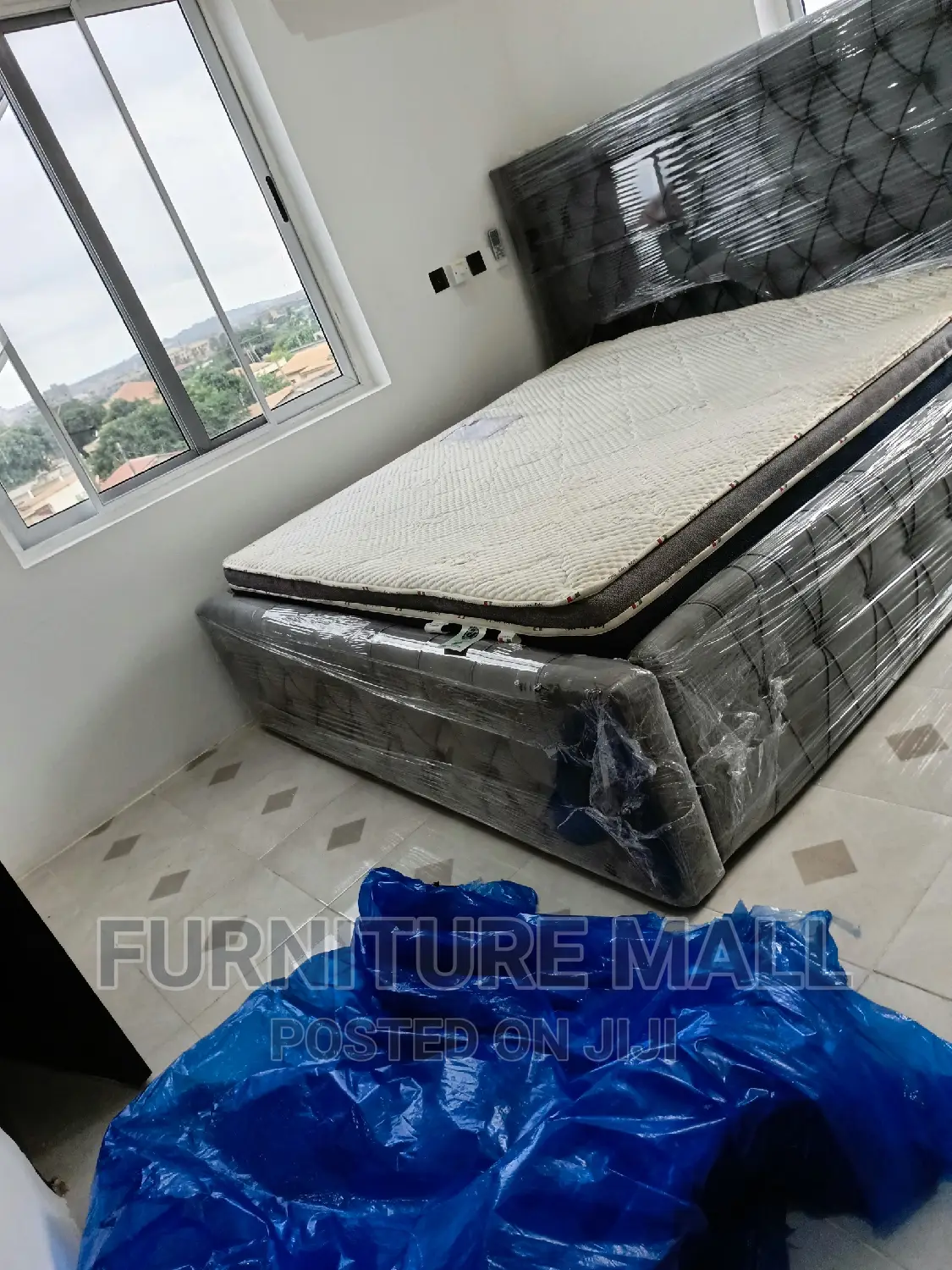 Sweet Bed With Mattress Available as Seen 