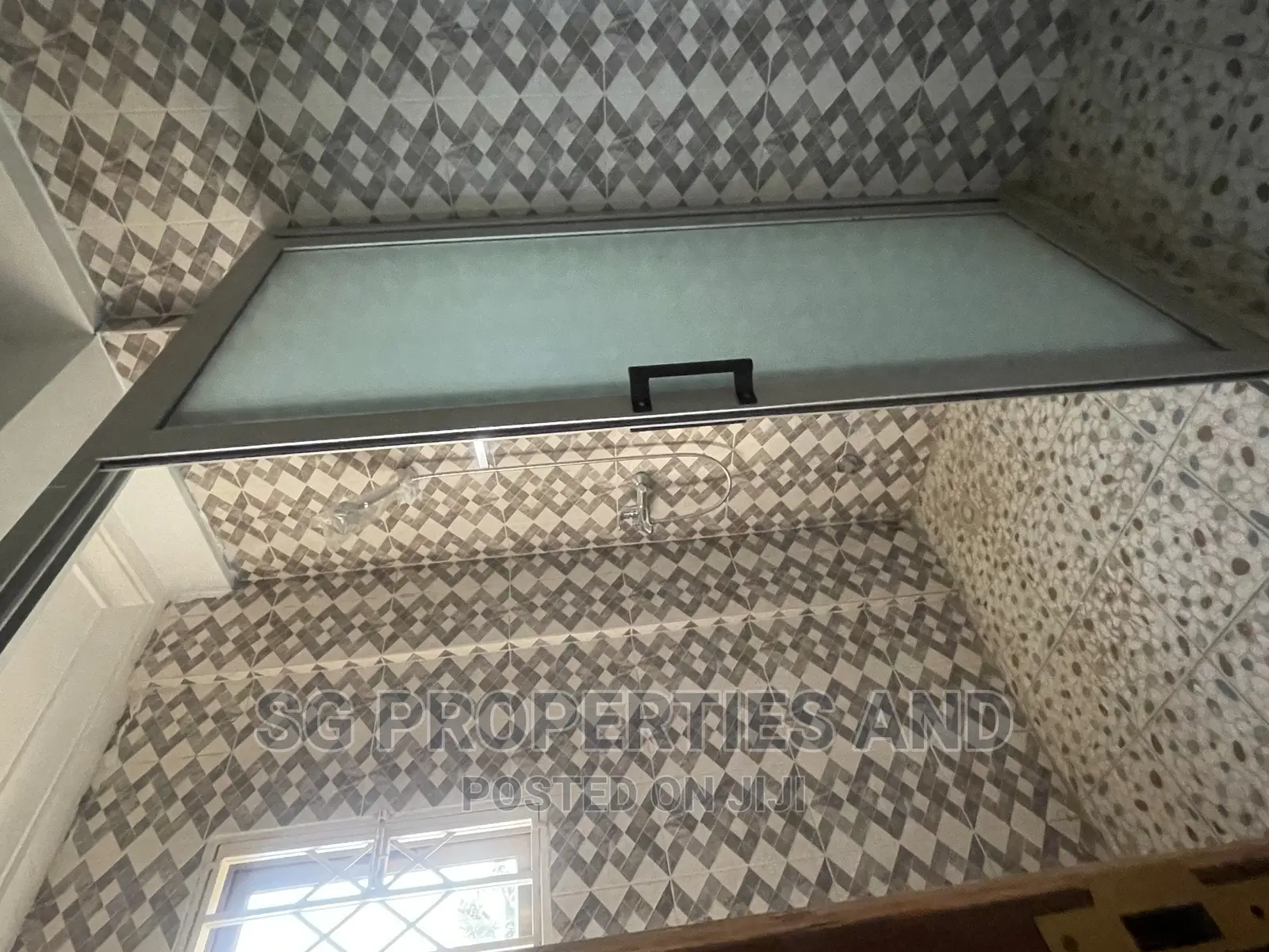 1bdrm Apartment in Sakumono, Spintex for rent
